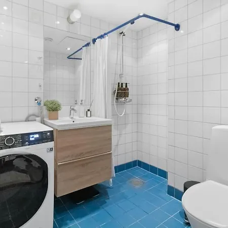 Leilighet Bright 2br Corner Apt Balcony - 10min Walk To Cs *