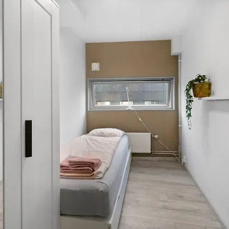 Bright 2br Corner Apt Balcony - 10min Walk To Cs Oslo