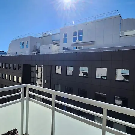 Bright 2br Corner Apt Balcony - 10min Walk To Cs Leilighet Oslo